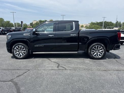 Used 2024 GMC Sierra 1500 Denali w/ Denali Reserve Package AWD/4WD image 11