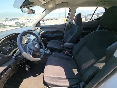 Used 2024 Nissan Kicks S FWD image 6