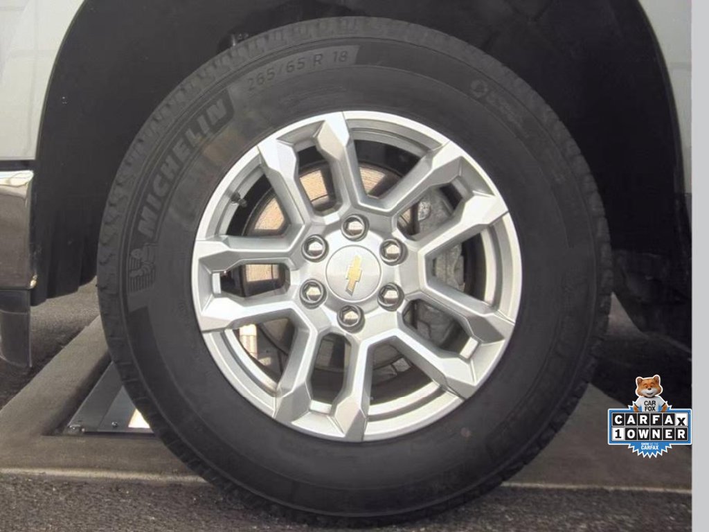 Used 2023 Chevrolet Silverado 1500 LT AWD/4WD image 7