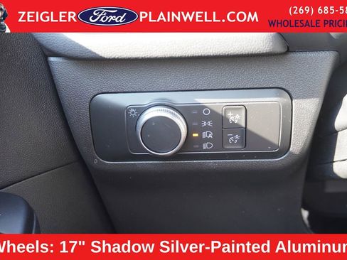 Used 2022 Ford Escape SE w/ Cold Weather Package image 26