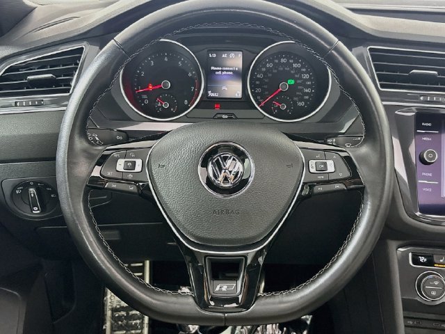 Used 2021 Volkswagen Tiguan SE R-Line w/ 3rd Row Seat Package AWD/4WD image 11
