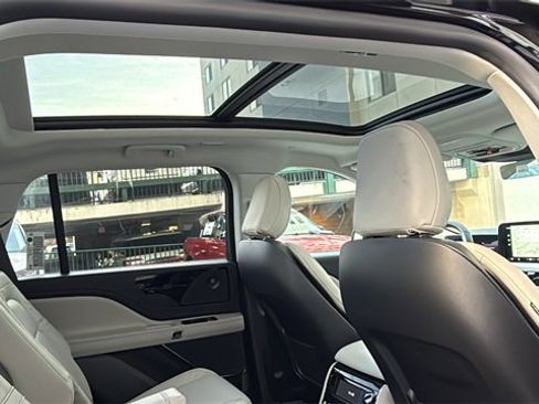 New 2026 Lincoln Aviator Reserve w/ Jet Appearance Package image 5