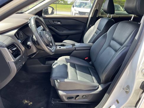 Certified 2023 Nissan Rogue SL w/ SL Premium Package image 12