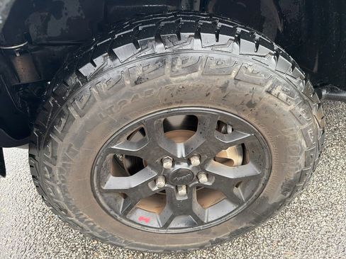 Used 2018 Jeep Wrangler Unlimited Sport image 2