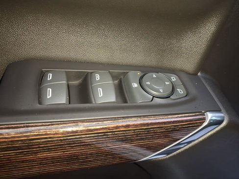 Used 2022 GMC Sierra 1500 Elevation image 13