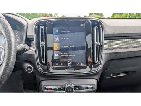 Used 2019 Volvo XC40 T5 R-Design image 23