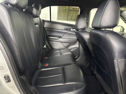 Used 2024 Mitsubishi Eclipse Cross SEL AWD/4WD image 27