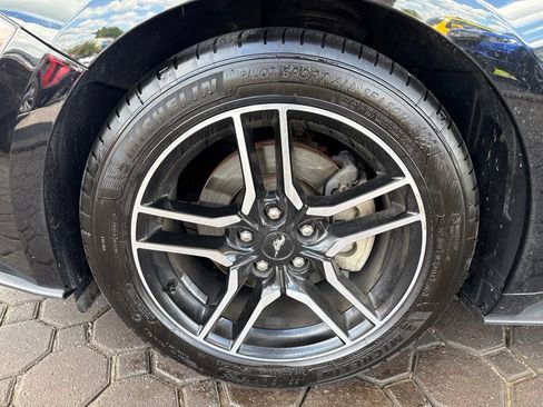 Used 2019 Ford Mustang Premium RWD image 10