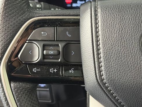 Used 2024 Toyota Tundra Limited AWD/4WD image 17