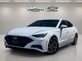 Used 2022 Hyundai Sonata SEL image 1