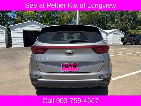 Used 2022 Kia Sportage EX w/ EX Technology Package FWD image 4