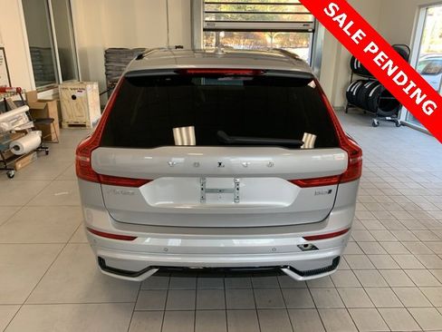 Certified 2025 Volvo XC60 B5 Plus image 4