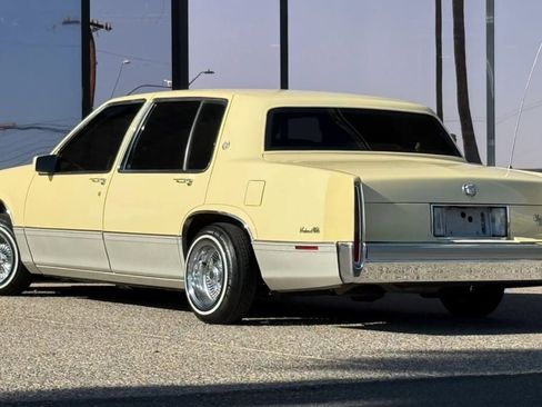 Used 1989 Cadillac De Ville Sedan FWD image 7