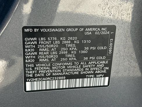 Used 2024 Volkswagen Atlas Cross Sport SE AWD/4WD image 29