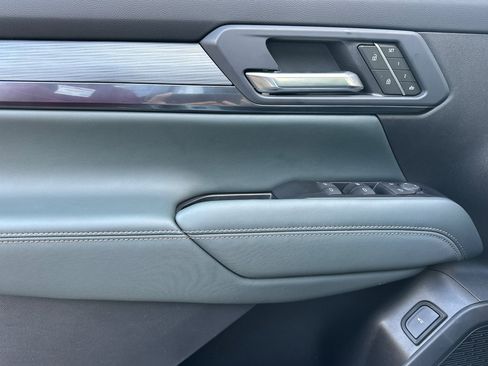 Used 2026 GMC Terrain AT4 w/ Convenience Package III image 10