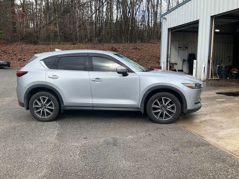 Used 2017 MAZDA CX-5 Grand Touring w/ Premium Package image 4