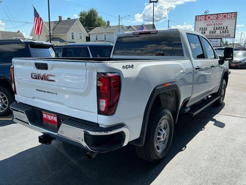 Used 2024 GMC Sierra 2500 Pro w/ 1SA Pro Safety Plus Package AWD/4WD image 4