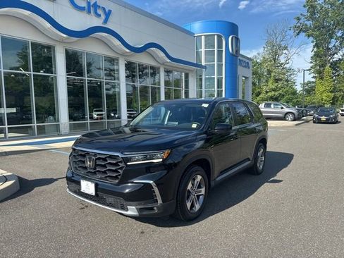 Used 2023 Honda Pilot EX-L image 4