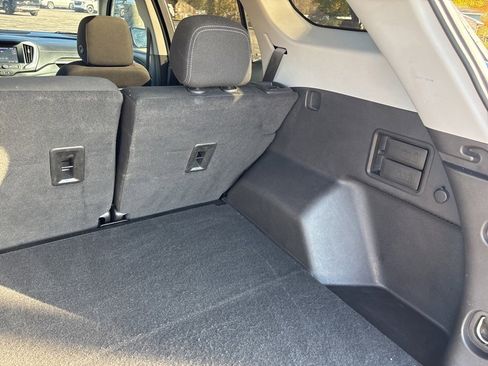 Used 2022 GMC Terrain SLE w/ Driver Convenience Package image 7