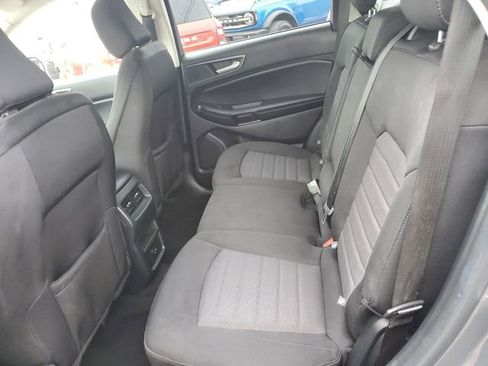 Used 2021 Ford Edge SE image 26