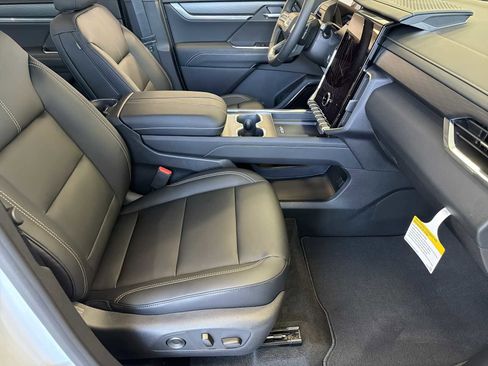 New 2026 GMC Acadia Elevation w/ Elevation Premium Package image 22