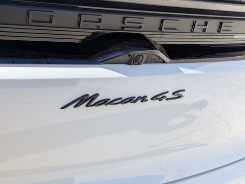New 2025 Porsche Macan 4S Electric AWD/4WD image 30