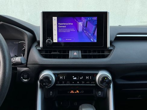 Used 2025 Toyota RAV4 XLE image 26