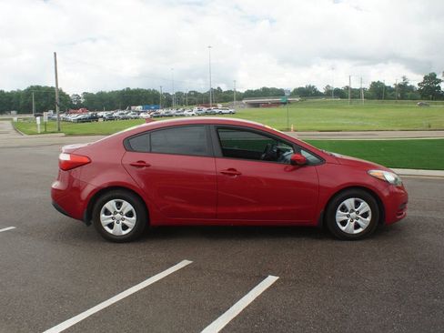 Used 2016 Kia Forte LX FWD image 13