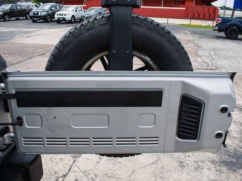 Used 2012 Jeep Wrangler Sport AWD/4WD image 26