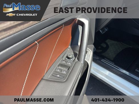 Used 2024 Volkswagen Tiguan SEL R-Line AWD/4WD image 10