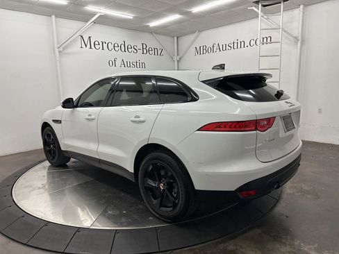 Used 2020 Jaguar F-PACE Premium image 5