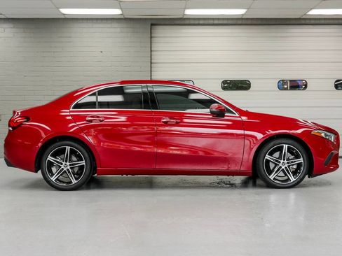 Used 2022 Mercedes-Benz A 220 4MATIC image 3
