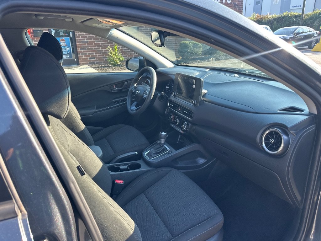 Used 2022 Hyundai Kona SEL FWD image 24