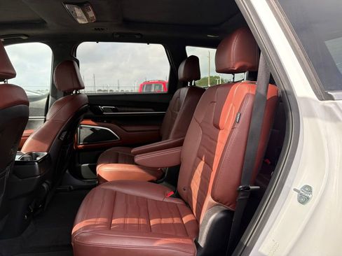 Certified 2023 Kia Telluride SX Prestige image 15