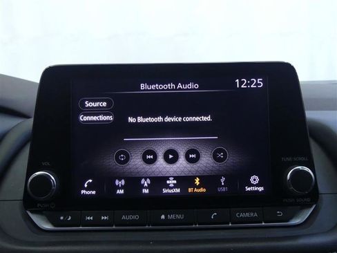 Used 2021 Nissan Rogue SV image 11