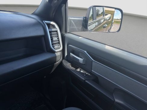 Used 2022 RAM 2500 Big Horn AWD/4WD image 17