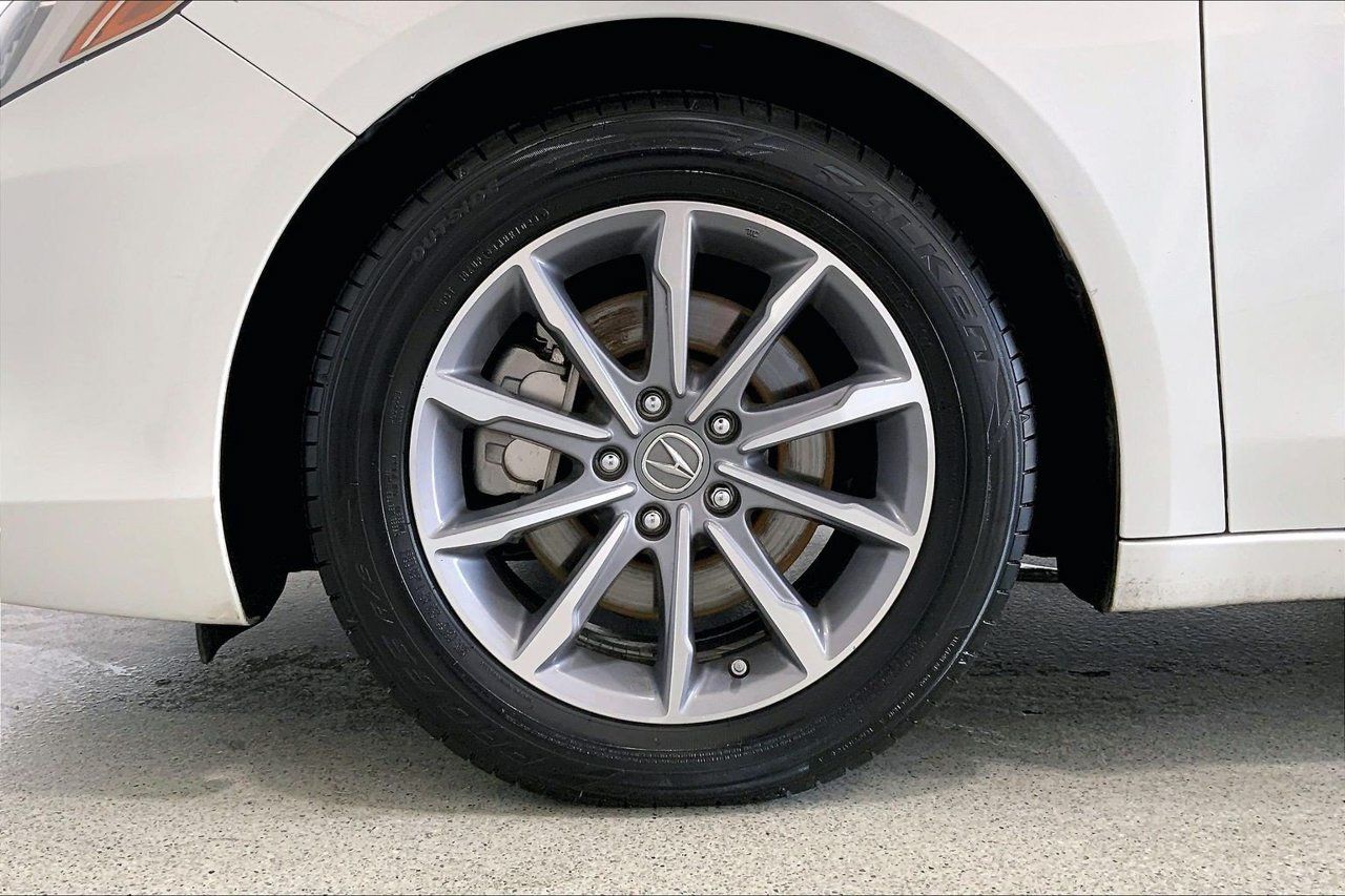 Used 2019 Acura TLX w/ Technology Package FWD image 8