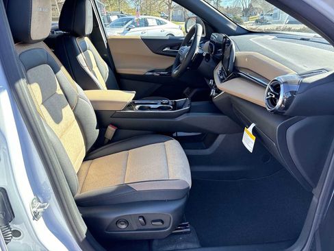 New 2026 Chevrolet Equinox ACTIV w/ Convenience Package III AWD/4WD image 27