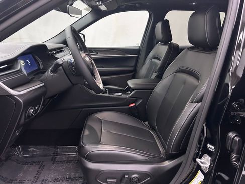 New 2026 Jeep Grand Cherokee Limited image 12