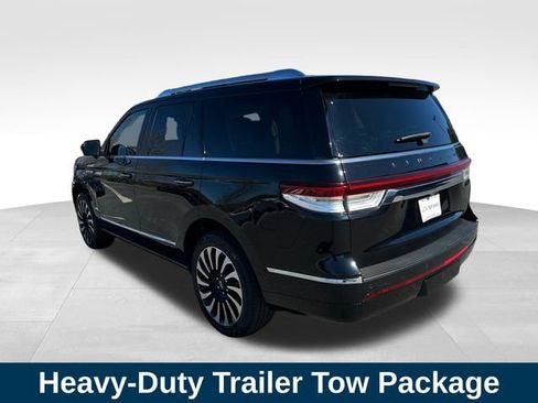 Used 2023 Lincoln Navigator Black Label AWD/4WD image 3