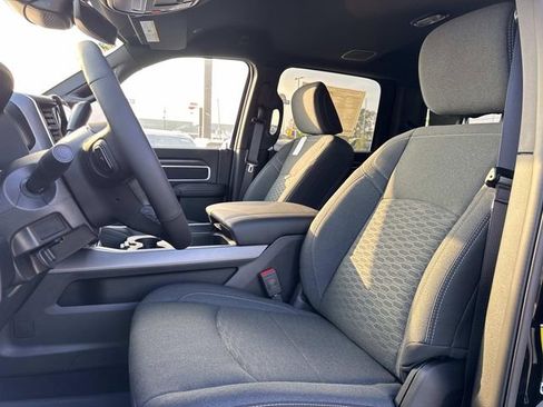 New 2026 RAM 2500 Big Horn AWD/4WD image 19