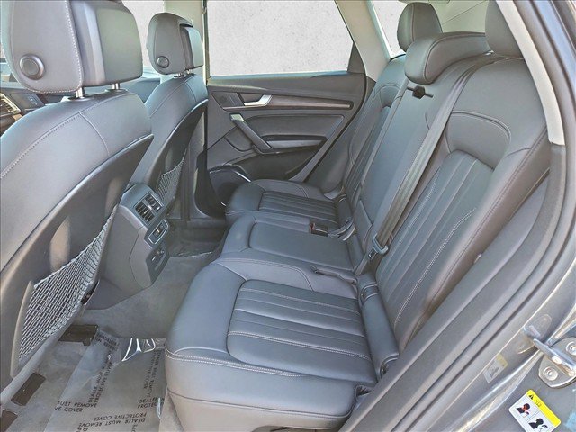 Used 2023 Audi Q5 2.0T Premium w/ Convenience Package AWD/4WD image 24