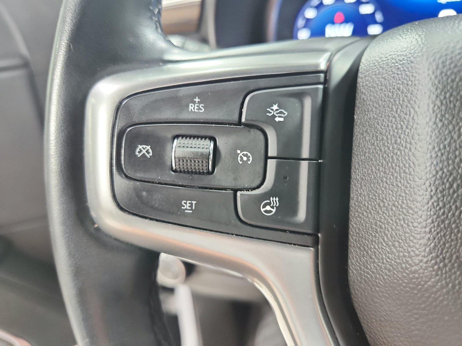 Used 2024 Chevrolet Tahoe Premier RWD image 23