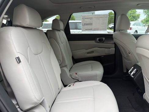 New 2026 Kia Sorento EX AWD/4WD image 13