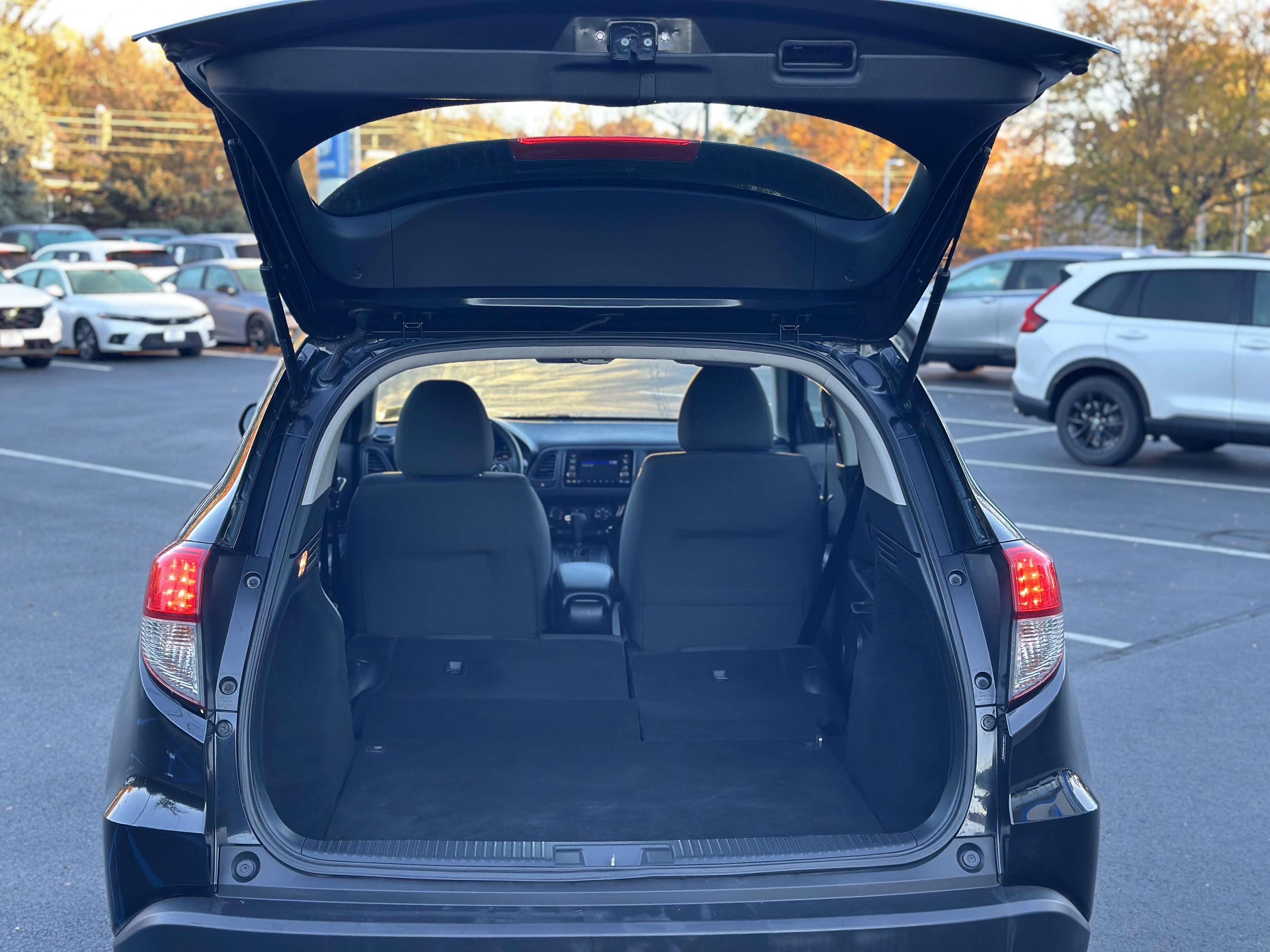 Used 2020 Honda HR-V LX image 7