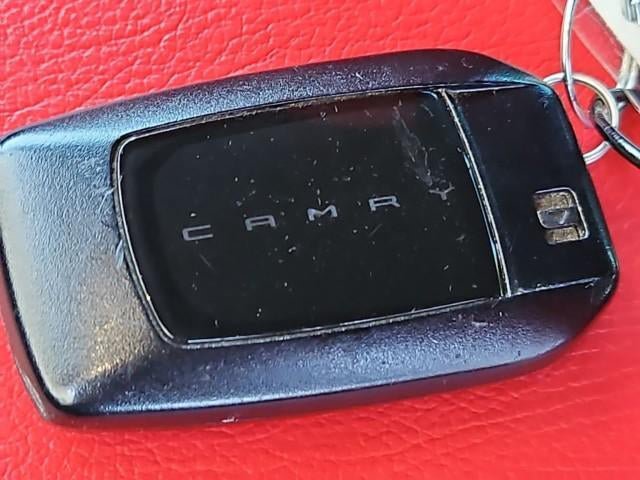 Used 2025 Toyota Camry SE FWD image 31