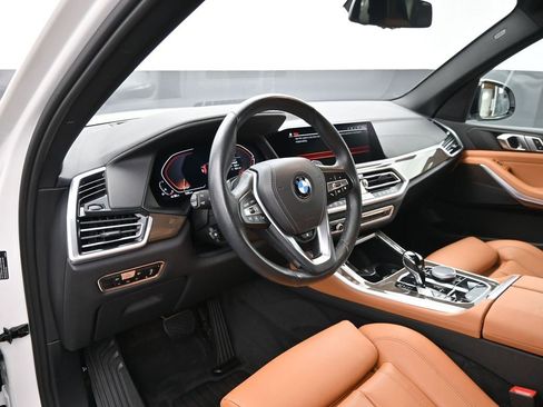 Certified 2022 BMW X5 sDrive40i w/ Premium Package image 11