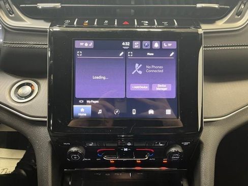 New 2025 Jeep Grand Cherokee Altitude AWD/4WD image 23