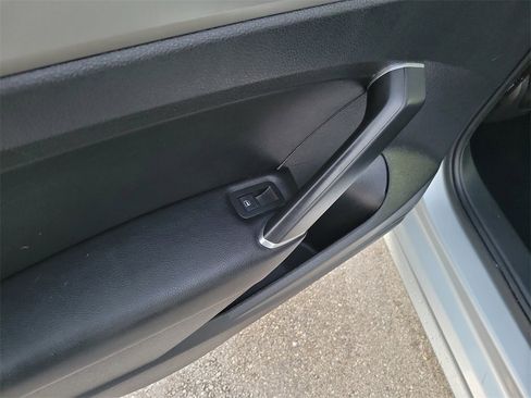 Used 2021 Volkswagen Passat 2.0T SE image 12