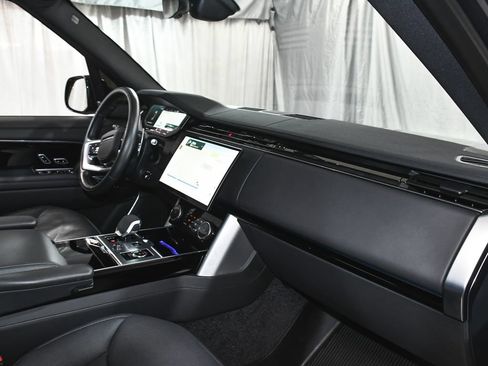 Used 2023 Land Rover Range Rover SE AWD/4WD image 57